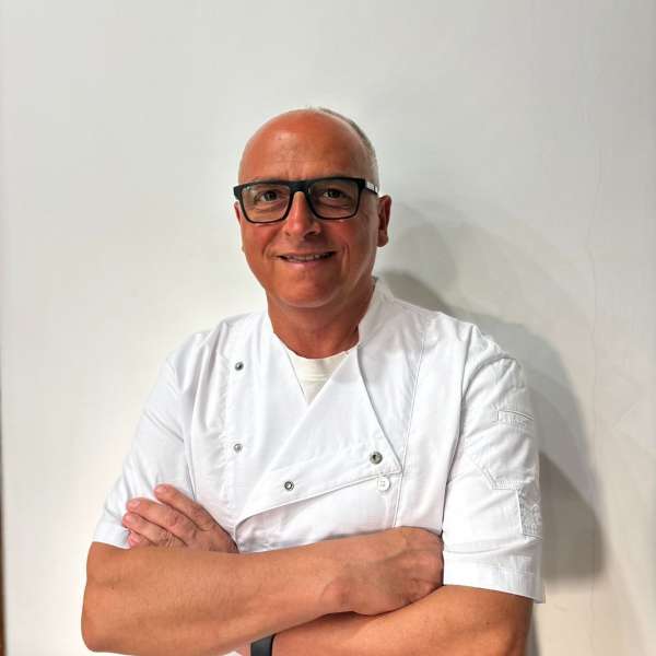 foto MASTRO PASTICCIERE GIOVANNI DE MATTIA O SCIAMPAGNONE