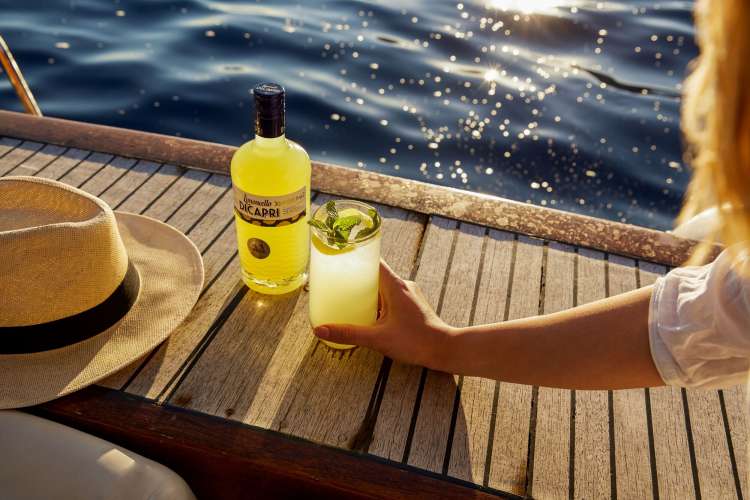 Limoncello di Capri Consumption