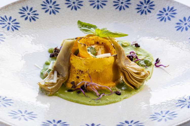 Mirabelle Girella di Pasta Fresca al Cacio e Pepe Vignarola Romana e Cremoso di Fave 71